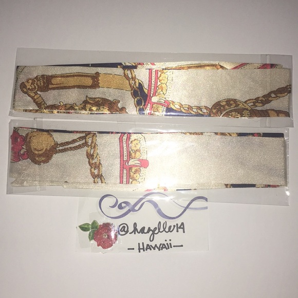 Twilly & Macaroon Keychain - Picture 2 of 5